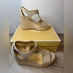 Michael Kors Berkley Mid Wedge Pale Gold